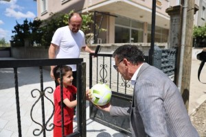 Başkan Çetin, Üstyapı Çalışmaları ve Kazak Gölü Mesire Alanı’nda İncelemelerde Bulundu